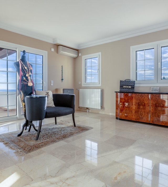 Resa Estates Ibiza sale te koop Villa hills Can Furnet living room 4.jpg